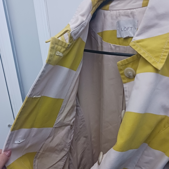 LOFT Women's Yellow and Cream Striped Trench Coat - Picture 6 of 9
